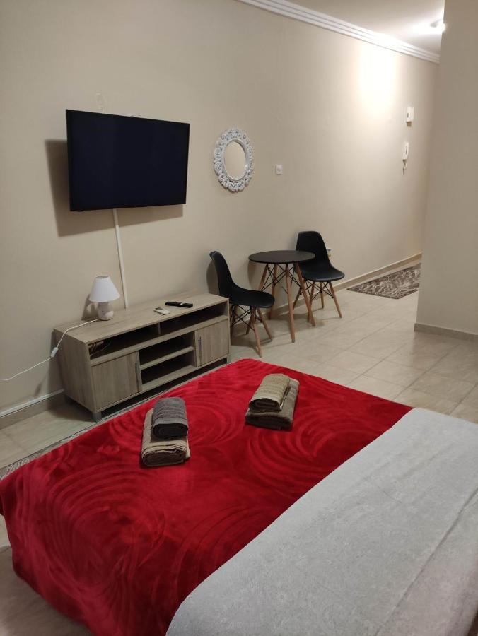 G M 3 Rooms Kentpo In The Heart Of The City Lárissa Exterior foto
